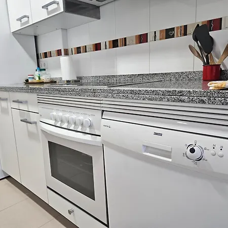 22a02 Moderno Apto אריונדס